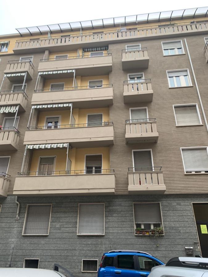 Casaury-Torinometrostop Esterno foto